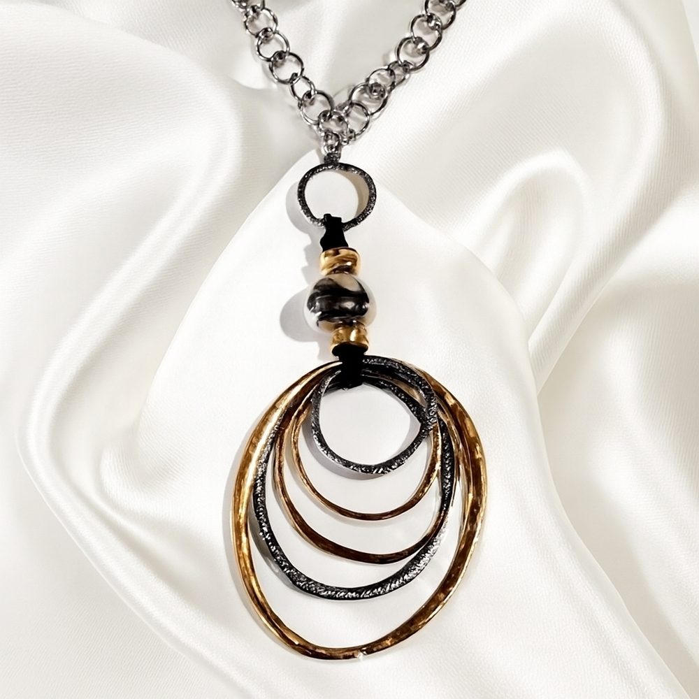 Mixed-Metal Multi-Hoops Pendant Necklace – Bold Gold & Silver Statement Pendant